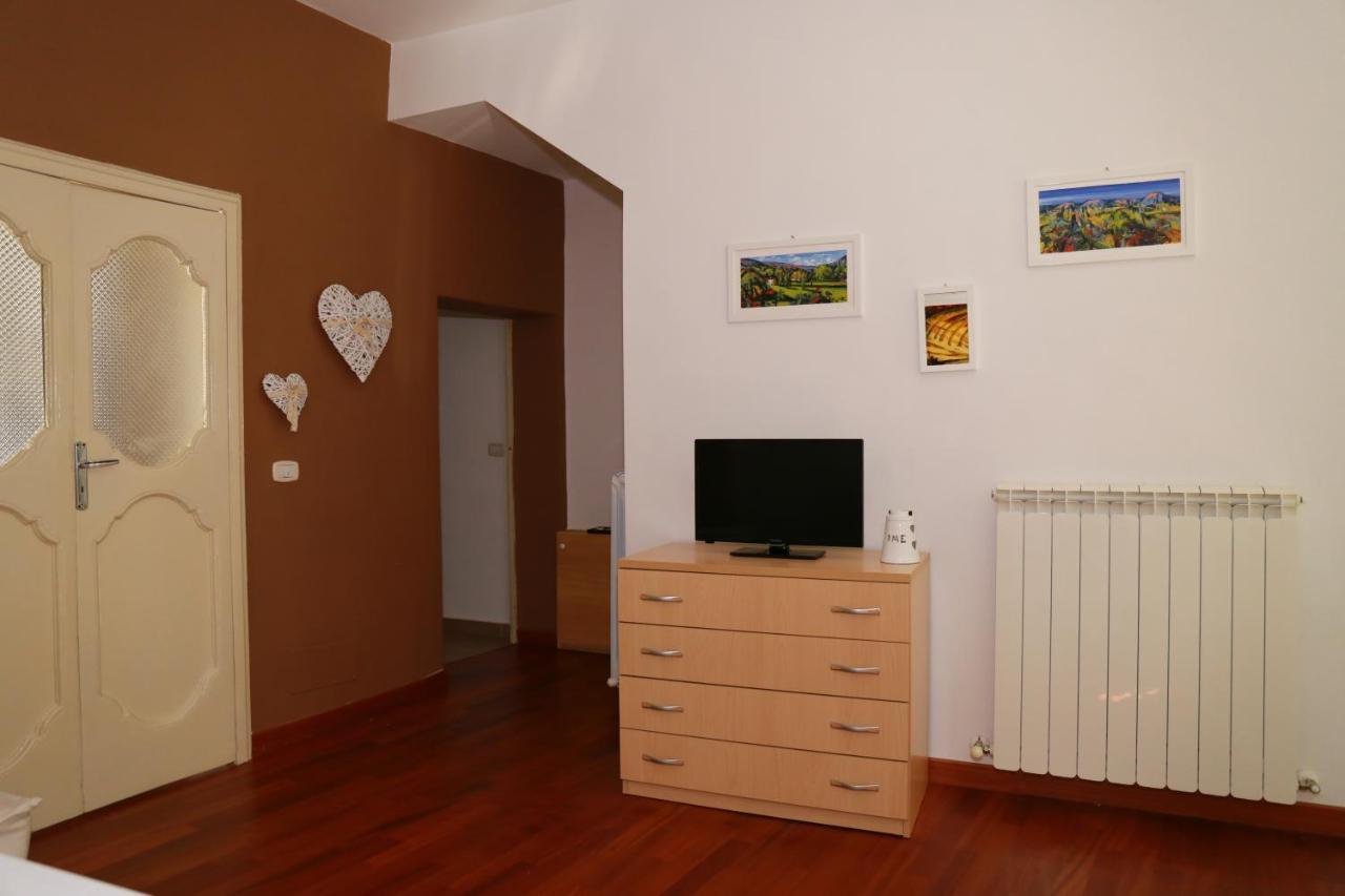 La Casetta Di Renato Mormanno Buitenkant foto